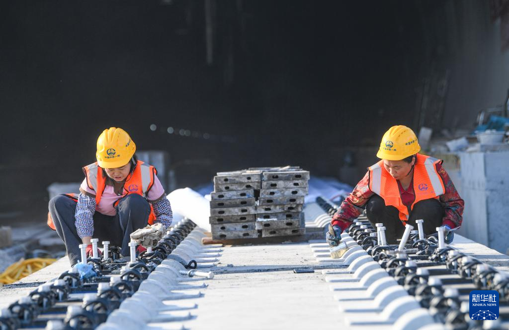 新建重慶至黔江鐵路建設順利推進